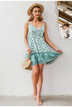 V-neck Spaghetti Strap Bohemian Floral Dress